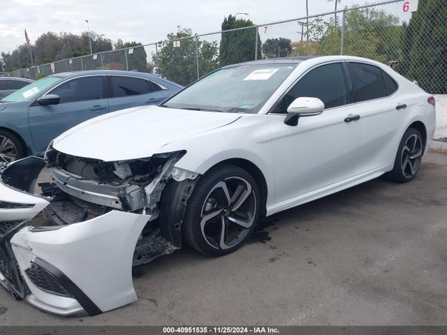 Toyota CAMRY XSE 2022 4T1K61AK2NU019531 Image 2