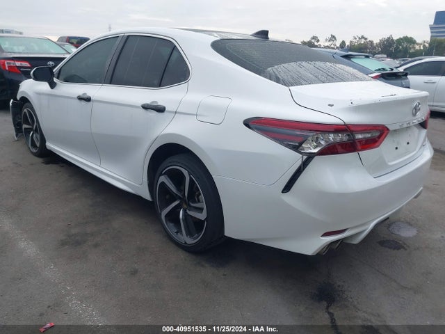 Toyota CAMRY XSE 2022 4T1K61AK2NU019531 Image 3