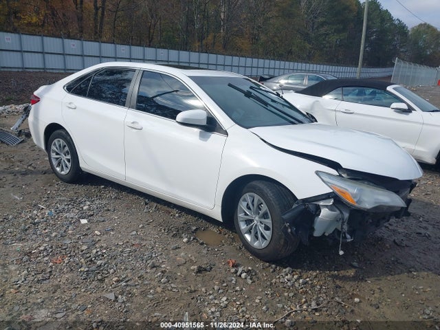Toyota CAMRY LE 2017 4T1BF1FK0HU338228 Image 1