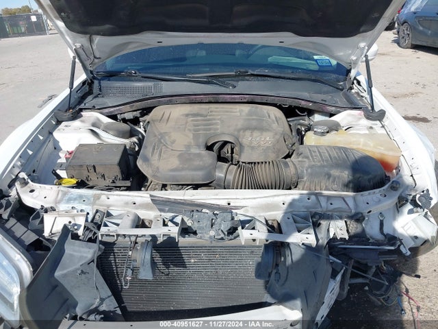 Chrysler 300 Touring 2018 2C3CCAAG5JH137345 Image 10