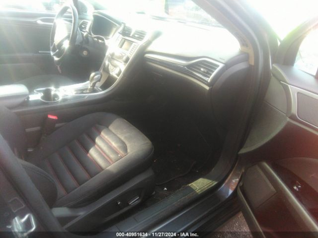 3FA6P0H9XGR333430 Ford FUSION SE
