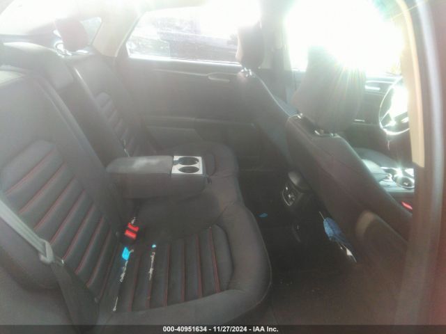 3FA6P0H9XGR333430 Ford FUSION SE