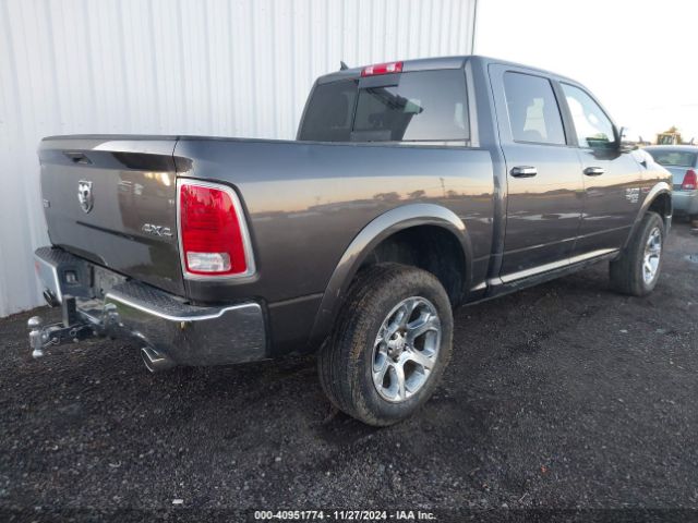 1C6RR7NM8KS749256 RAM 1500 Classic Laramie  4x4 5'7 Box