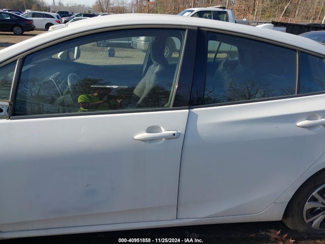 JTDKARFP4H3065264 Toyota Prius Prime Plus