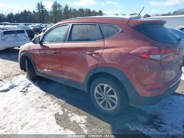 KM8J3CA46GU160512 Hyundai TUCSON SE