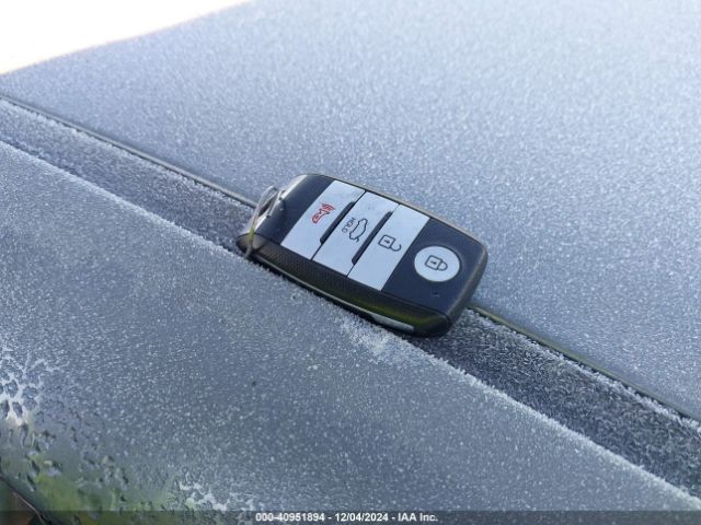 3KPFL4A72HE121863 KIA FORTE S