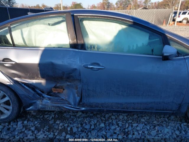 3KPFL4A72HE121863 KIA FORTE S