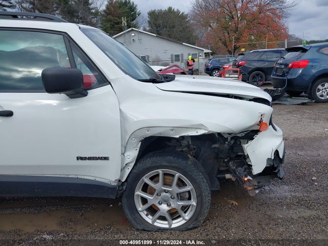ZACNJBAB1KPK49397 Jeep Renegade Sport 4x4