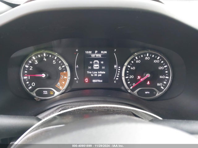 ZACNJBAB1KPK49397 Jeep Renegade Sport 4x4