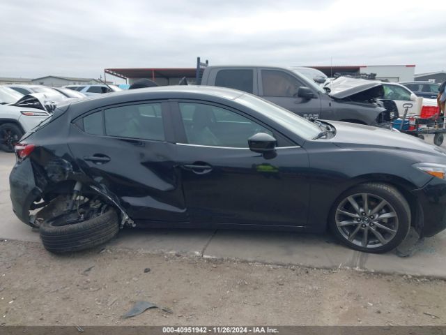 3MZBN1L33JM267702 Mazda Mazda3 Touring