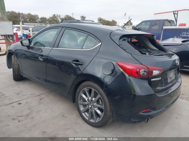 3MZBN1L33JM267702 Mazda Mazda3 Touring