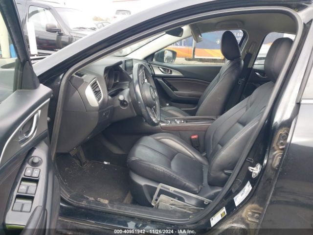 3MZBN1L33JM267702 Mazda Mazda3 Touring