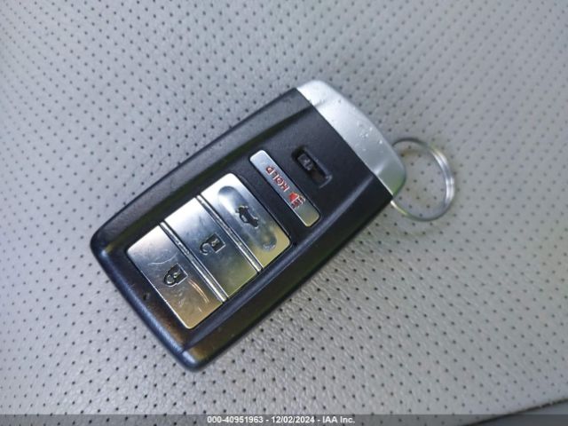 19UUB1F53GA004067 Acura TLX TECH