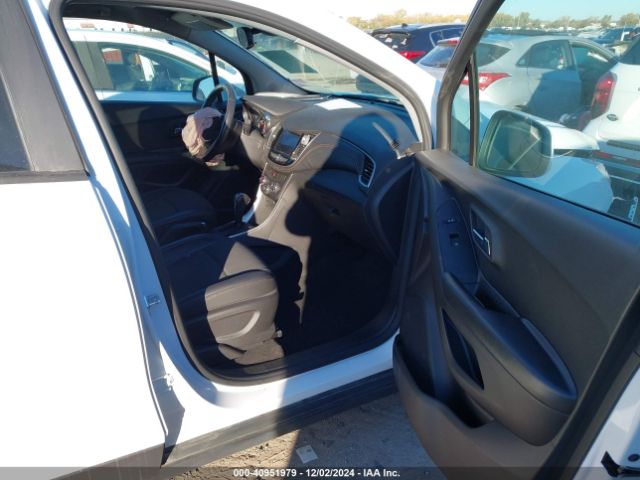 KL7CJPSM3NB535383 Chevrolet Trax Awd Lt