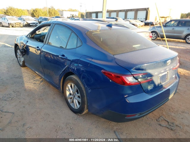 Toyota CAMRY LE 2025 4T1DAACK0SU011363 Image 3