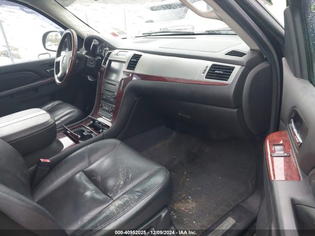 2010 CADILLAC ESCALADE 1GYUKBEF6AR169337 Photo 4
