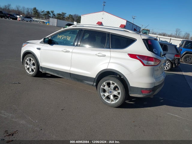 1FMCU9JX3GUC38845 Ford Escape Titanium