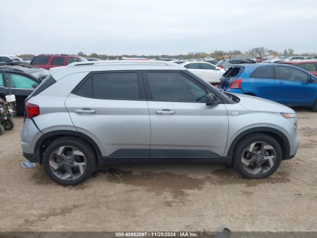 KMHRC8A37MU118739 Hyundai Venue Sel