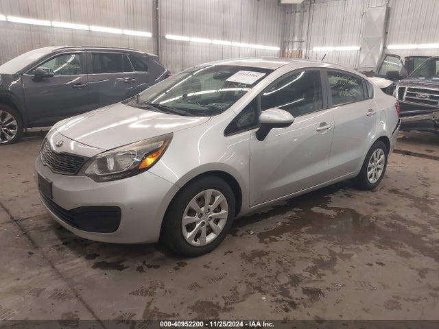 KIA RIO LX 2014 KNADM4A35E6417850 Image 2