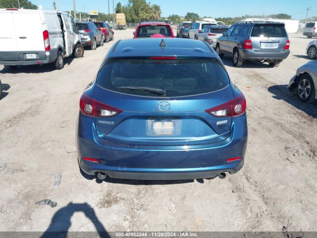 3MZBN1L7XHM151992 Mazda Mazda3 Touring