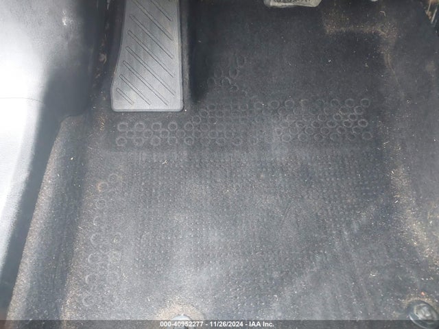 Toyota COROLLA LE 2019 5YFBURHE9KP914998 Image 17