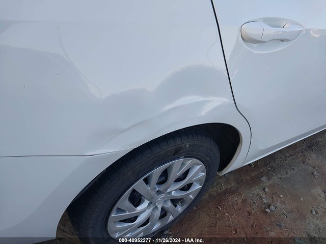 Toyota COROLLA LE 2019 5YFBURHE9KP914998 Image 18