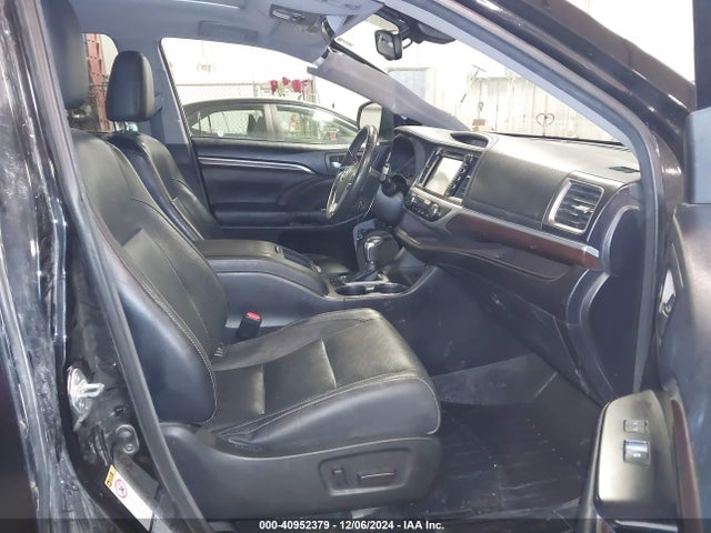 5TDDCRFH8FS012395 Toyota Highlander Hybrid Limited Platinum V6
