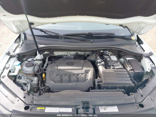 3VV2B7AX8JM026126 Volkswagen Tiguan 2.0t Se/2.0t Sel