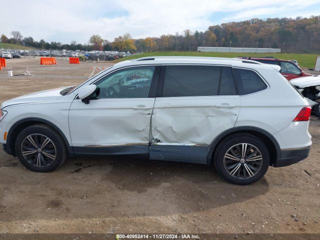 3VV2B7AX8JM026126 Volkswagen Tiguan 2.0t Se/2.0t Sel