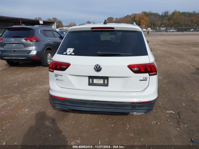 3VV2B7AX8JM026126 Volkswagen Tiguan 2.0t Se/2.0t Sel