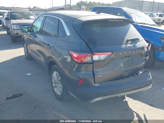 1FMCU9G63LUA52750 Ford ESCAPE SE