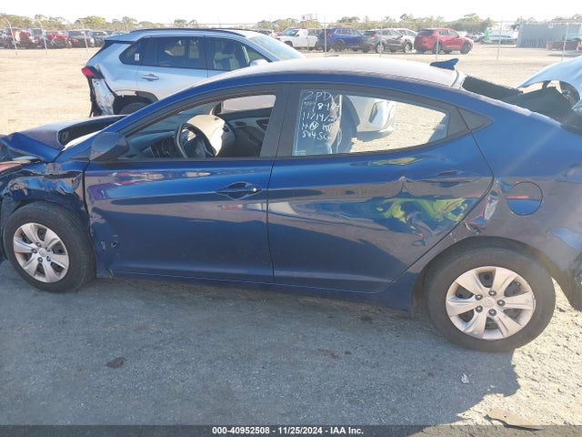Hyundai ELANTRA SE 2016 5NPDH4AE5GH773359 Image 14