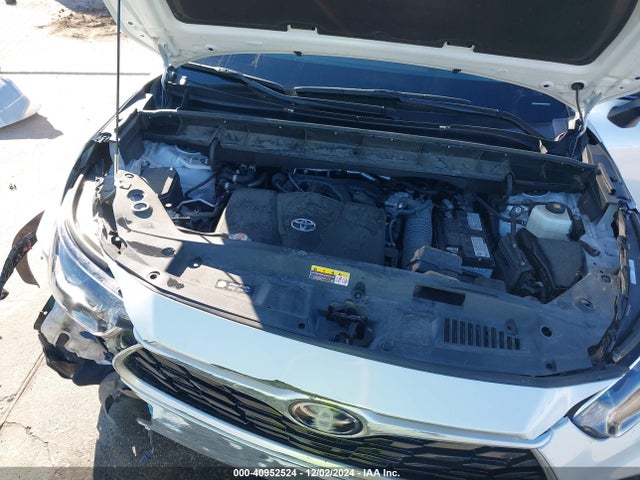 Toyota Highlander Xle 2022 5TDGZRAHXNS541381 Image 10