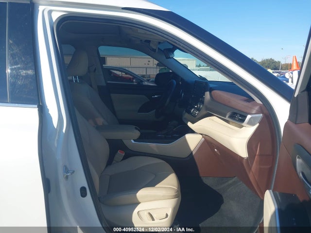 Toyota Highlander Xle 2022 5TDGZRAHXNS541381 Image 5