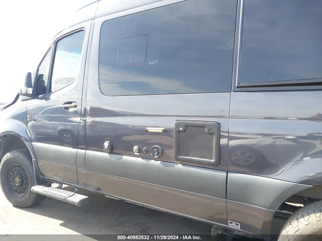 W1X4EBVYXLT028985 Mercedes-Benz Sprinter 2500 Standard Roof V6