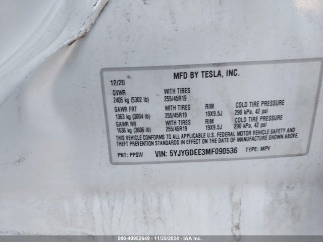 2021 TESLA MODEL Y 5YJYGDEE3MF090536 Photo 8