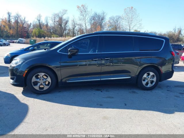 2C4RC1EG5HR522957 Chrysler Pacifica Touring-l Plus