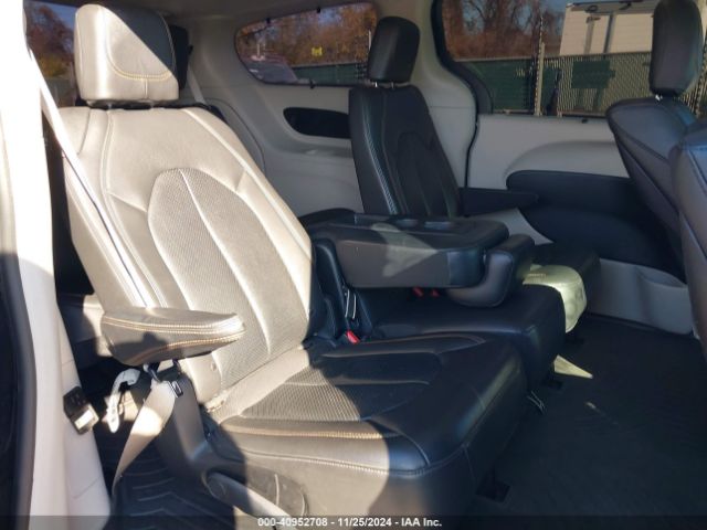 2C4RC1EG5HR522957 Chrysler Pacifica Touring-l Plus