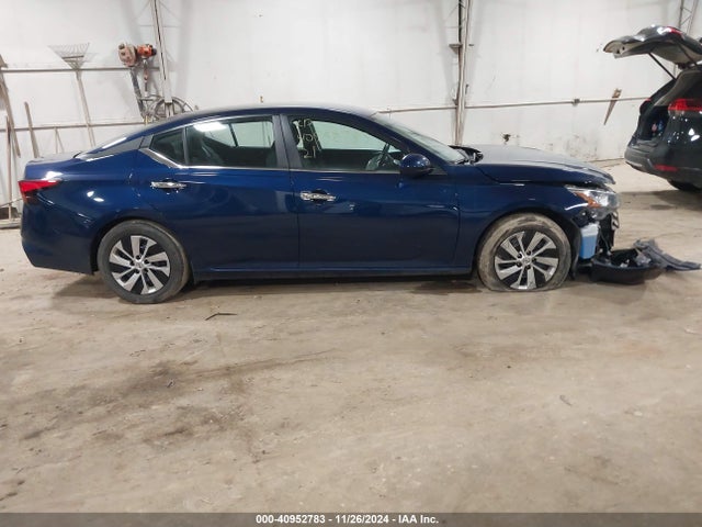 1N4BL4BV9MN421570 Nissan Altima S Fwd