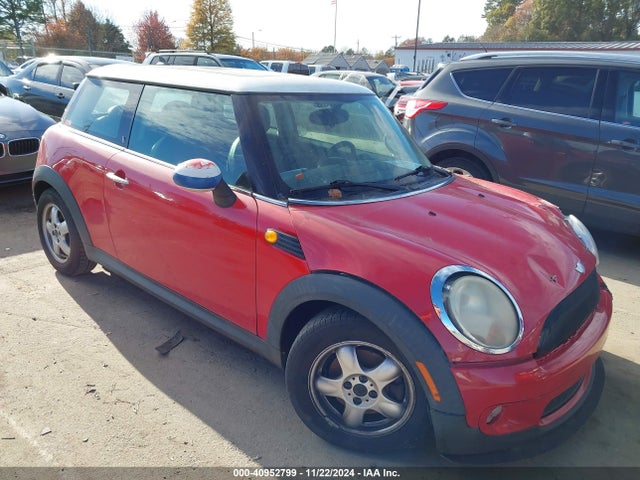 2009 MINI COOPER WMWMF33599TU72523 Photo 0