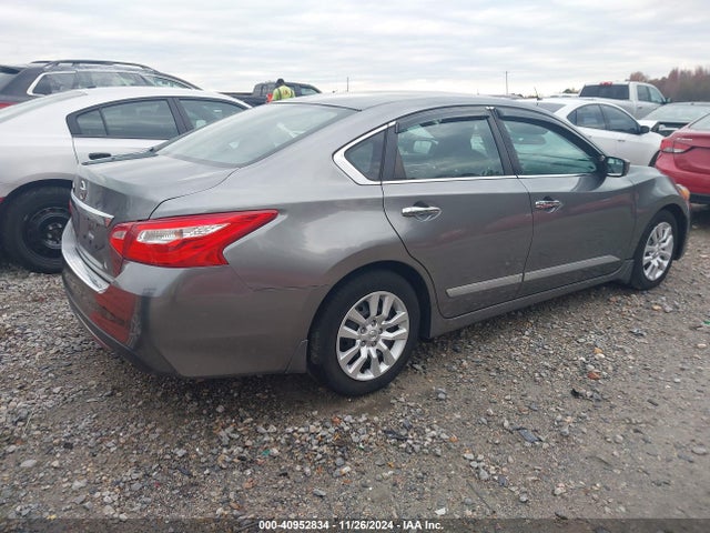 Nissan Altima 2.5 S 2017 1N4AL3AP7HC253275 Image 4