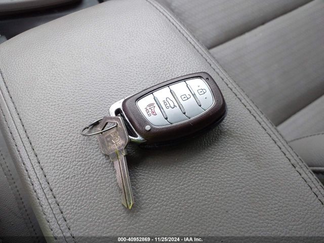 5NPD84LF8HH211236 Hyundai Elantra Limited