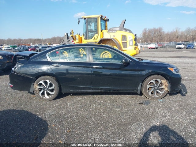 Honda ACCORD EX 2017 1HGCR2F74HA152180 Image 13