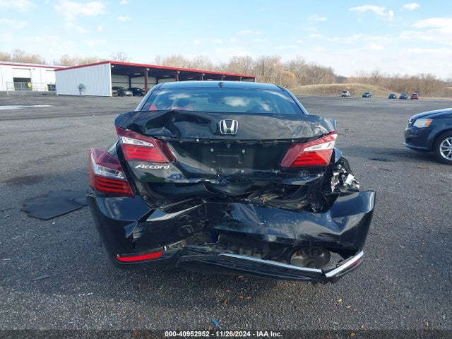 Honda ACCORD EX 2017 1HGCR2F74HA152180 Image 16