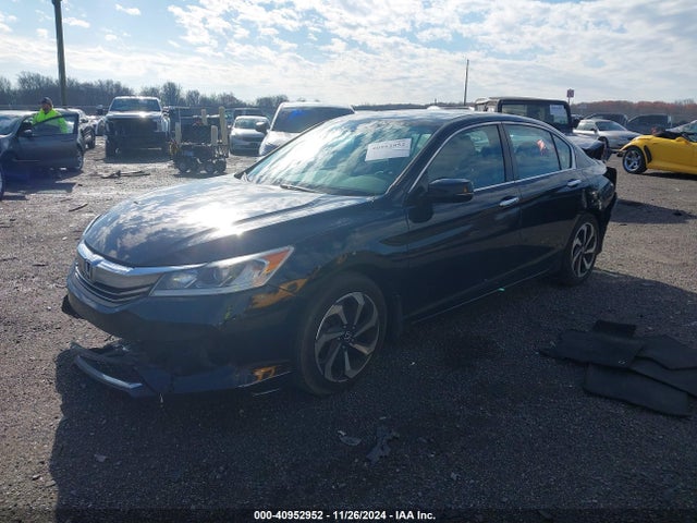 Honda ACCORD EX 2017 1HGCR2F74HA152180 Image 2