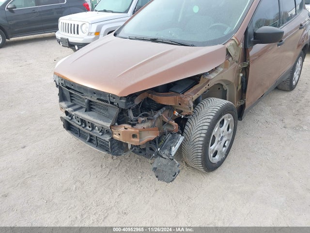 Ford ESCAPE S 2017 1FMCU0F76HUB61300 Image 6