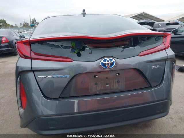 JTDKAMFPXN3226831 Toyota Prius Prime Xle