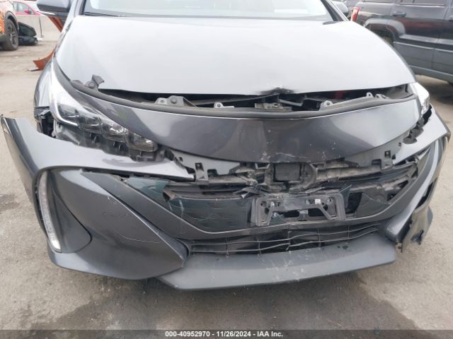 JTDKAMFPXN3226831 Toyota Prius Prime Xle