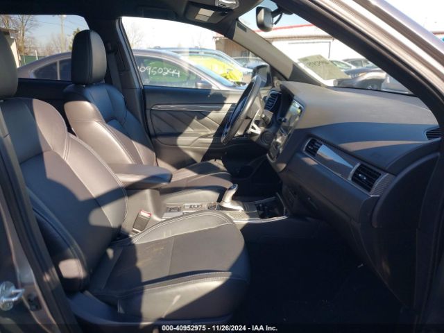 2019 MITSUBISHI OUTLANDER PHEV JA4J24A5XKZ034441 Photo 4
