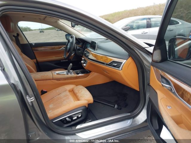 WBA7F0C53HGM21456 BMW 750i